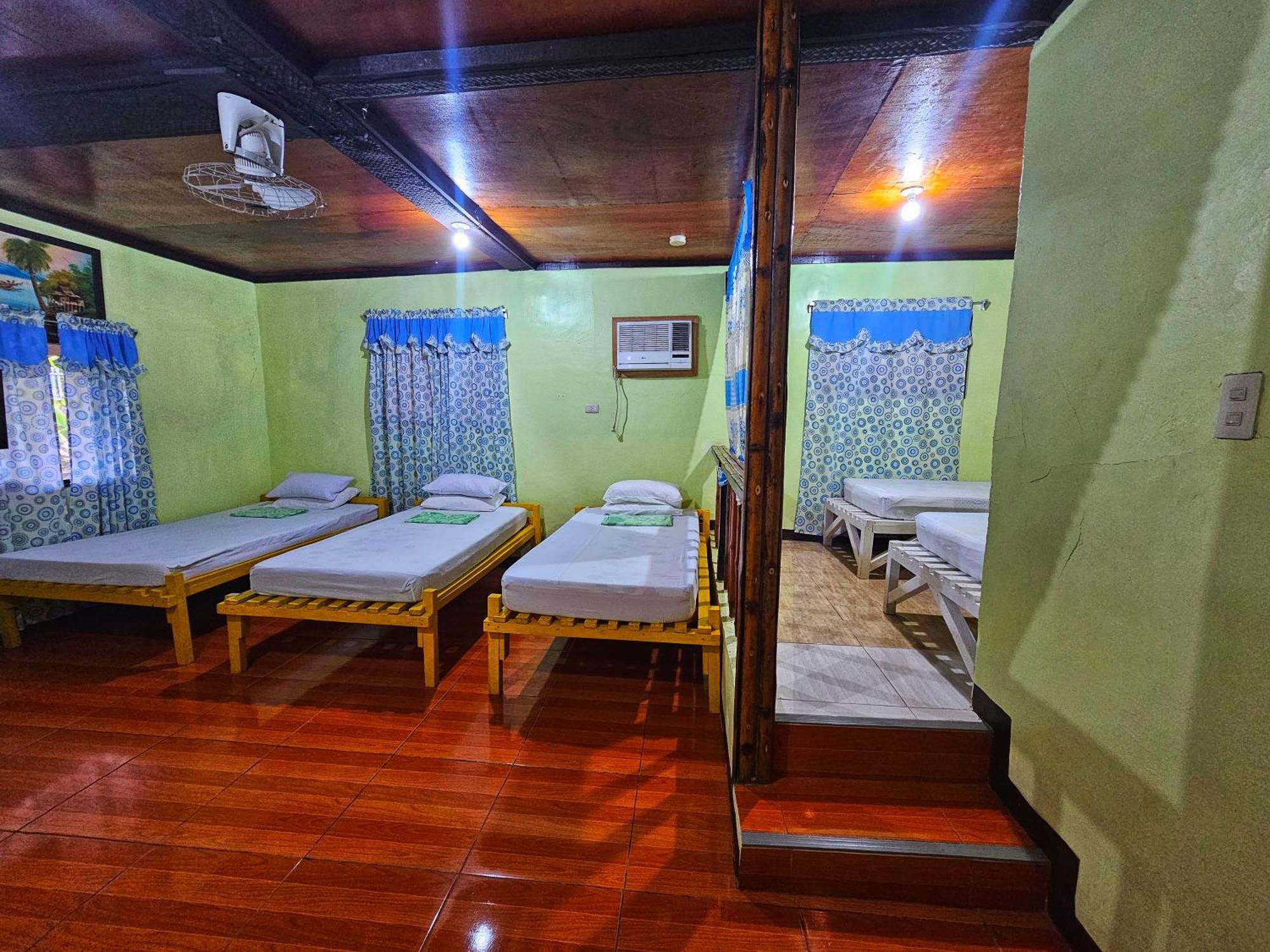 Bohol Sea Breeze Cottages And Resort Tawala  Buitenkant foto