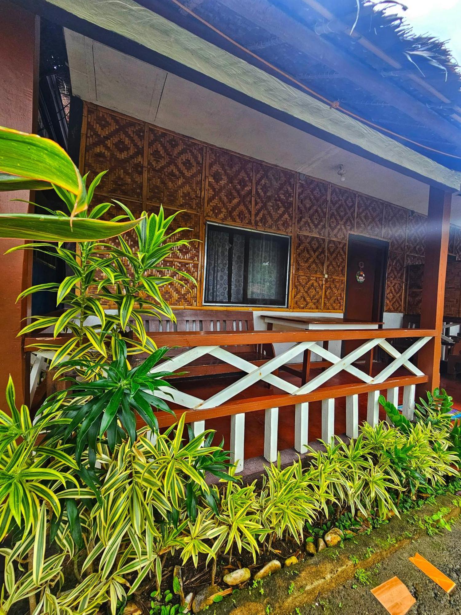 Bohol Sea Breeze Cottages And Resort Tawala  Buitenkant foto