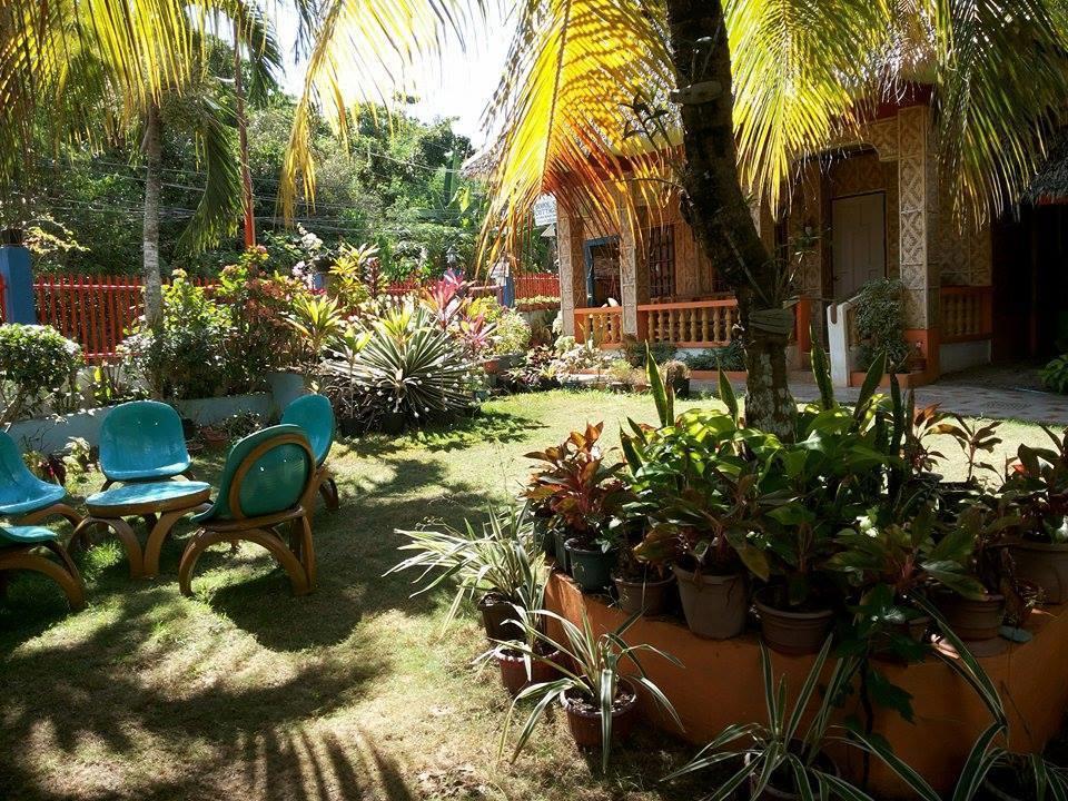 Bohol Sea Breeze Cottages And Resort Tawala  Buitenkant foto