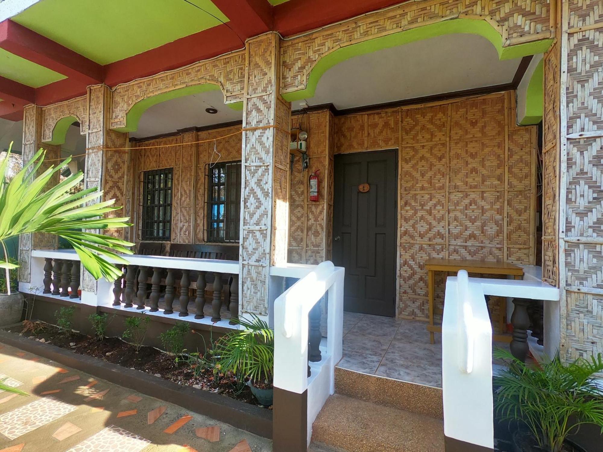 Bohol Sea Breeze Cottages And Resort Tawala  Buitenkant foto